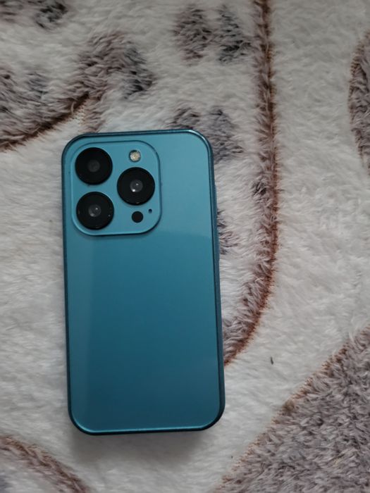 Робочий міні телефон є всі програми