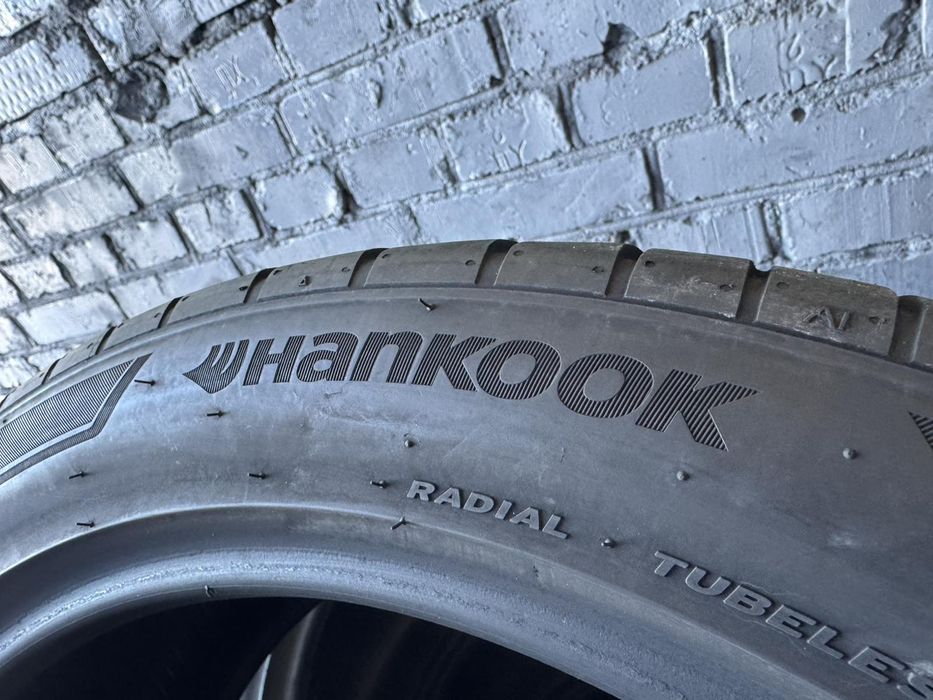 Літні шини Hankook 235/45 R19
