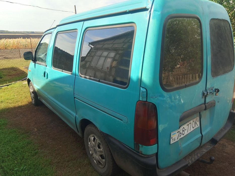 Продам Nissan Vanette