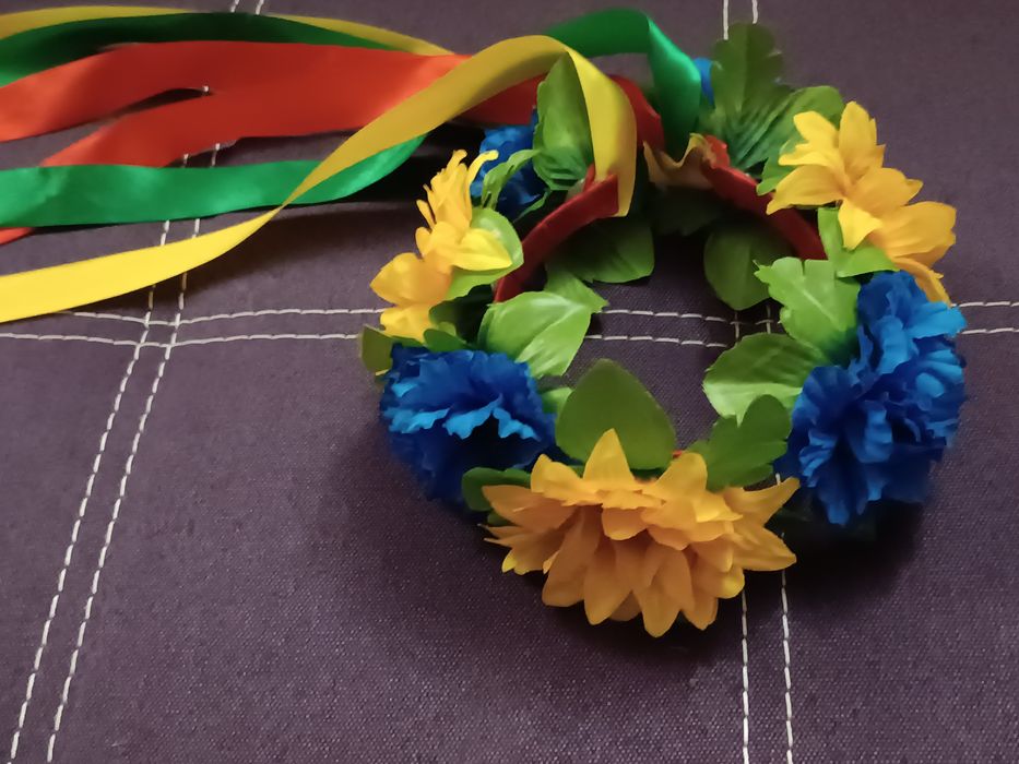 Дуже гарний обруч