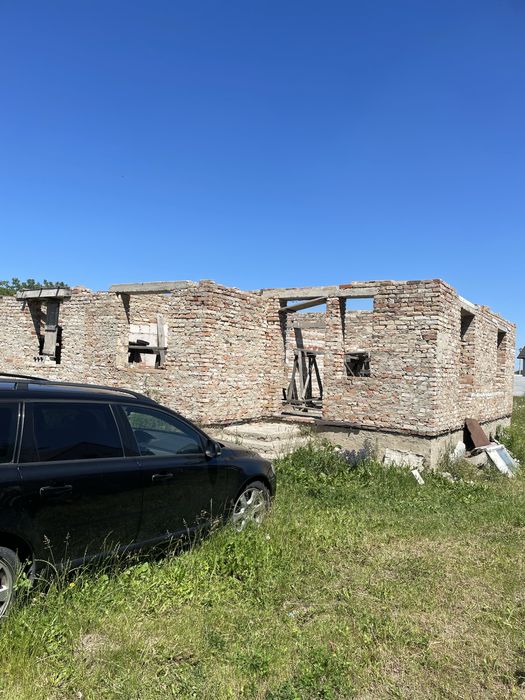 Незавершене будівництво в Білій Криниці(!)