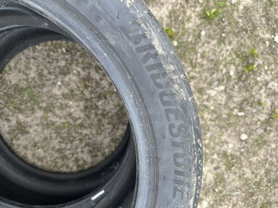 Шини bridgestone 275/40/20 літо