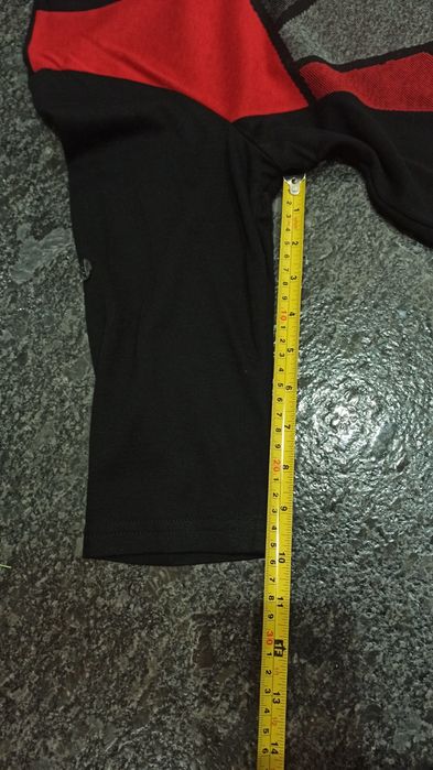 Bluzka czarno - czerwona rozmiar M