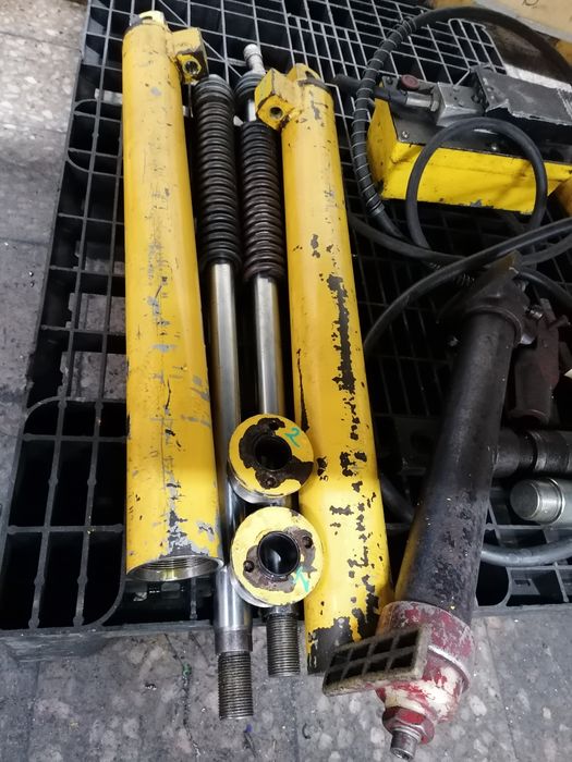 Reparação de Cilindros, Bomba e motores Hidráulicos