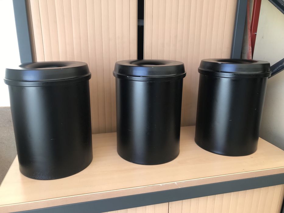 Kosz na odpady trudno palny stalowy