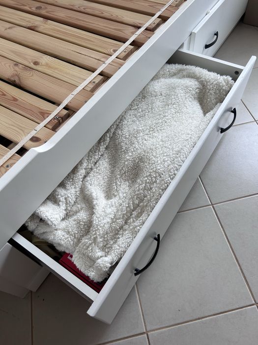 Cama Sofá Tipo IKEA (Conforama) com 2 Gavetas