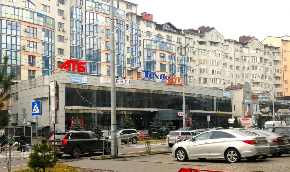 Оренда 1к кв ЦЕНТР Бельведерська-П. Орлика Н/Б А/О. Вільна. Можна з тваринками. Можна з дітьми.