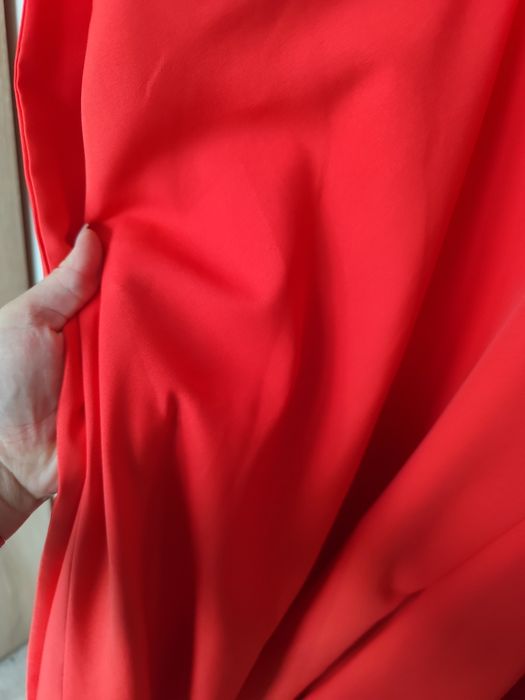 Elegancka sukienka Flavia na wesele - zmysłowy blask papai plus size