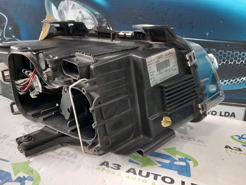 Ótica esquerda AUDI A4