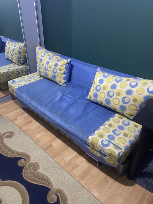 Диван,дитячий синій колір