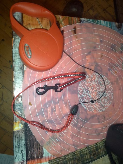 Новая поводок рулетка 5м до 20 кг Германия