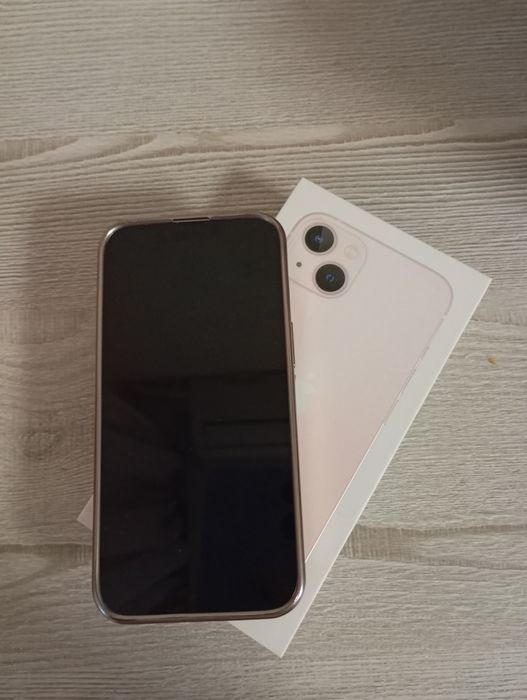 Продам у відмінному стані iPhone 13