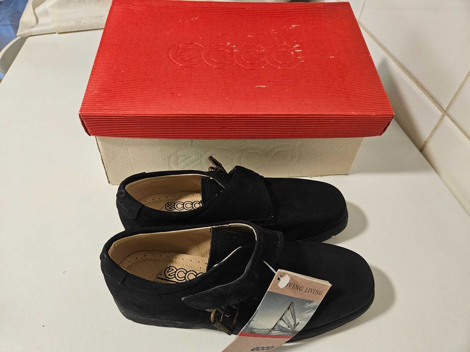 Sapato de pele nobuck camurça