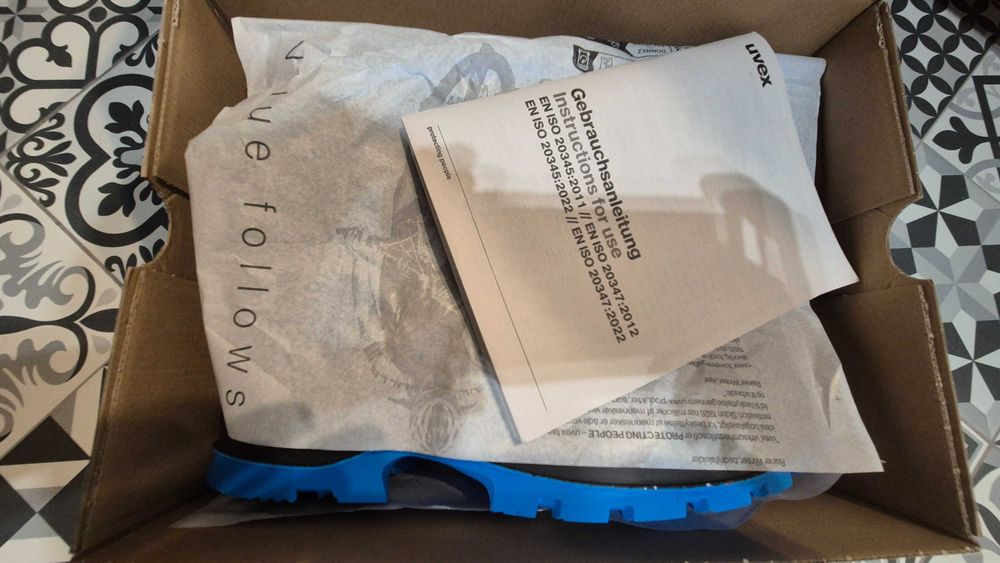 Sprzedam nowe buty firmy Uvex 2 Xenova rozmiar 44