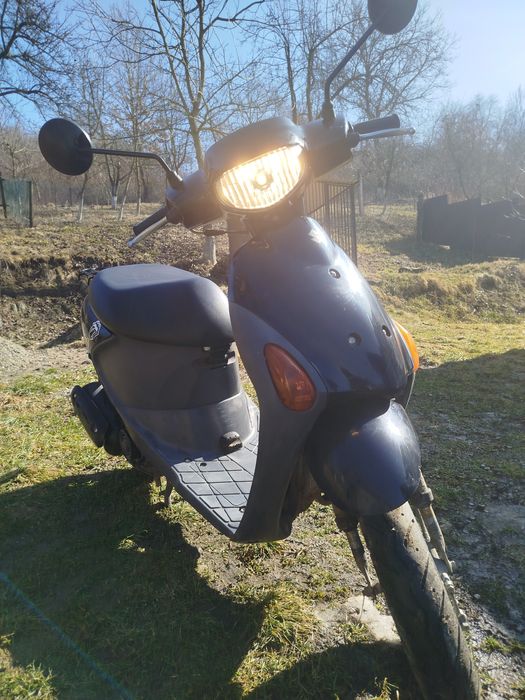 Скутер Сузукі летс 4