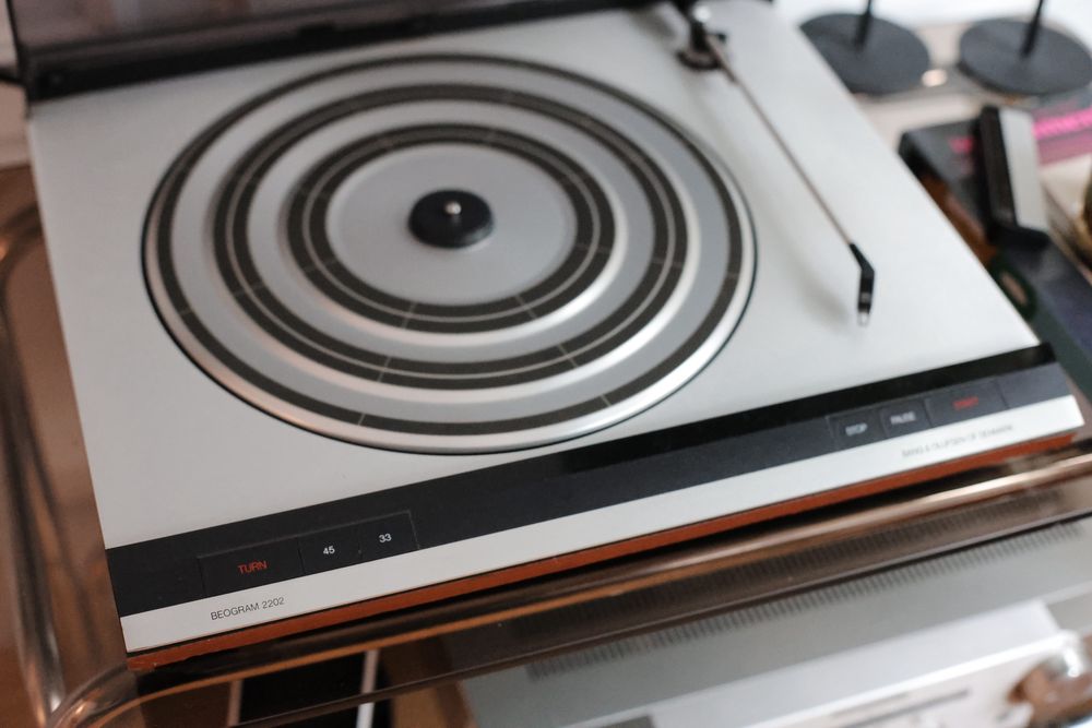 Bang & Olufsen Beogram 2202