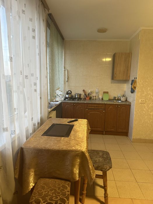 Киев Посут 1 к кв Киев 700 пр Лобанов Амосова  ЖД вокзал НАДіЯ клиника