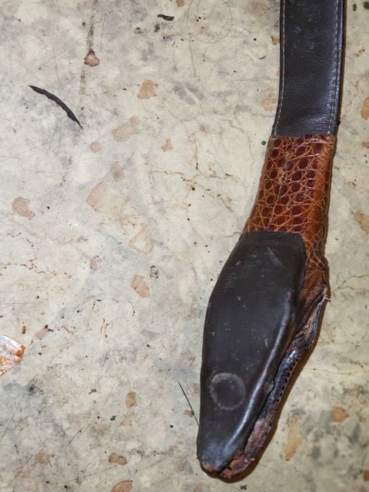 Пояс с головой крокодила