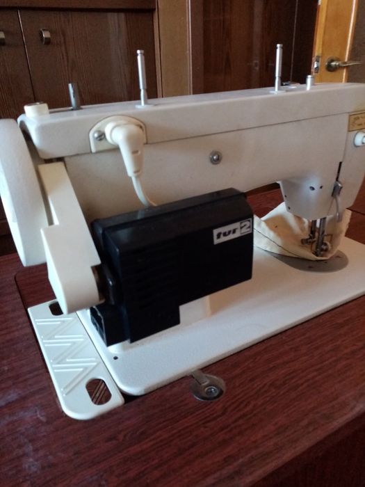 НОВА Швейна машинка ЧАЙКА 142М
