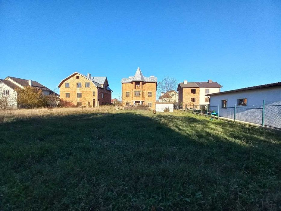 Приватний будинок з ділянкою 12сот. в хорошій локації