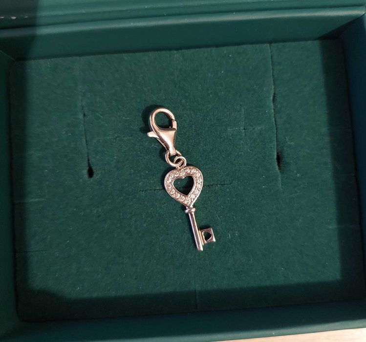 Srebrna 925 zawieszka do bransoletki - charm / charms - klucz