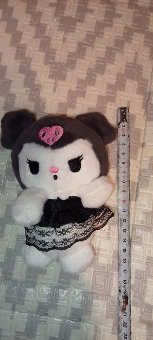 Pluszowa maskotka Kuromi