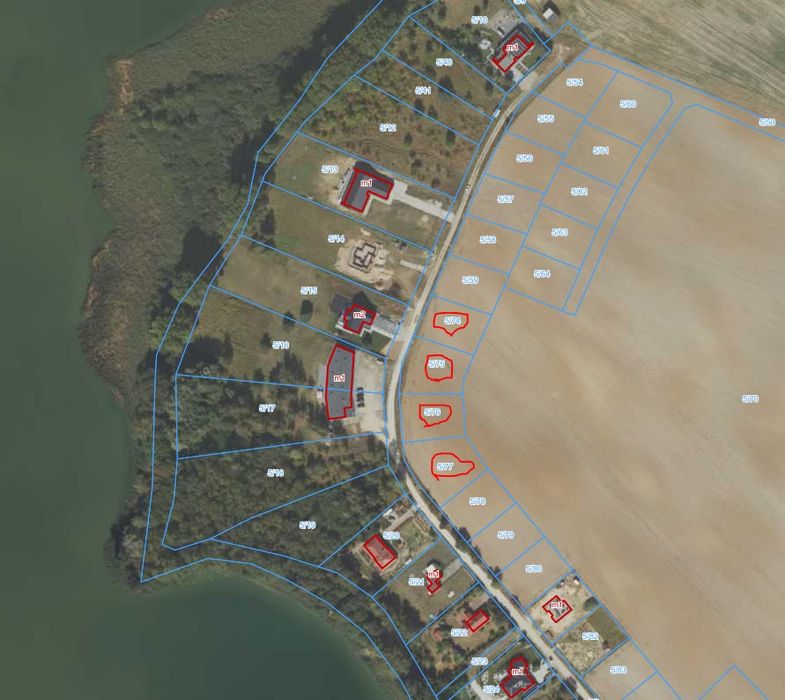 Sprzedam działkę budowlana nad jeziorem