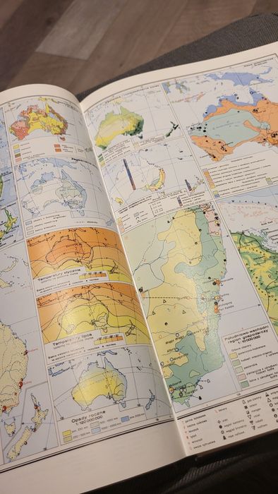 Atlas geograficzny dla szkół średnich