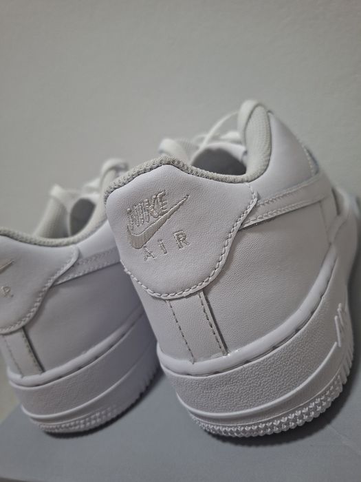 Buty Nike Air Force 1 '07 Low r.38.5
