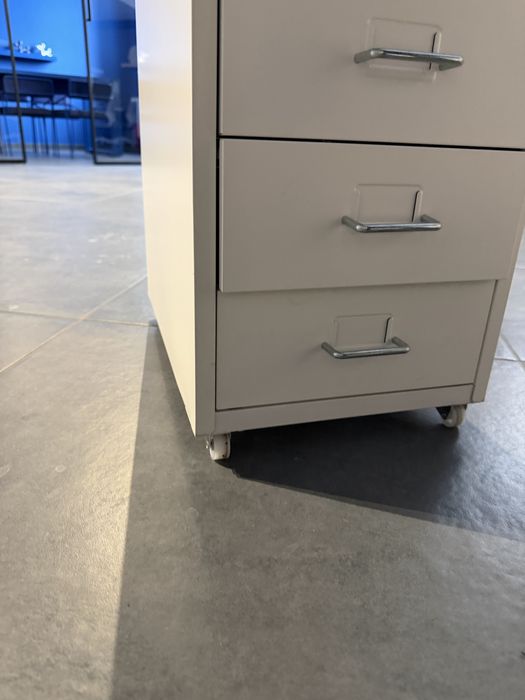 Тумбочки під стіл 7 штук