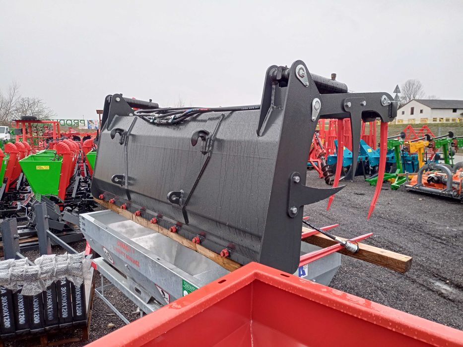 Widło krokodyl 2 siłowniki METAL-TECHNIK 1,8m