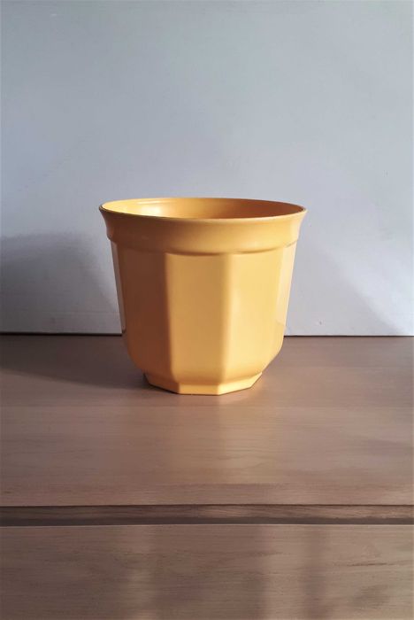 duża doniczka plastikowa donica