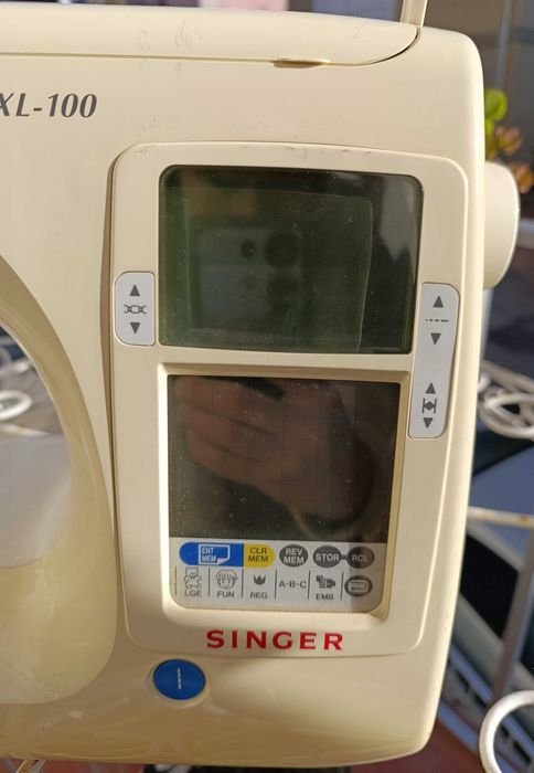 Máquina de costura Singer Quantum XL-100