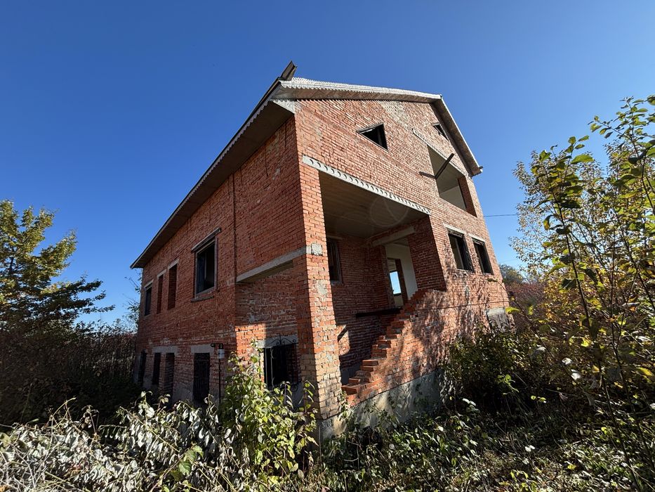 Продаж будинок 290м. Ділянка 9с. Угринів. Боднарчик. Світло. Газ. Вода