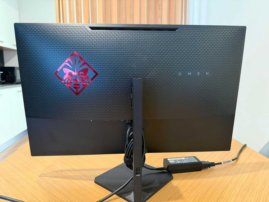 Monitor OMEN 144 HZ 24''