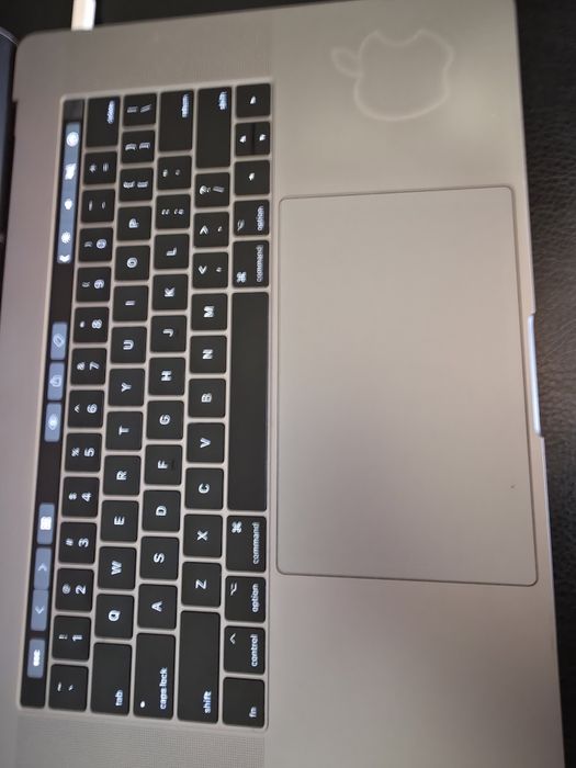 MacBook Pro  15" 2019