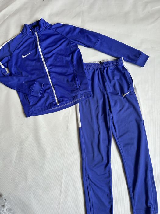 Фирменный спортивный костюм оригинал nike academy  10-12 лет 137-147см