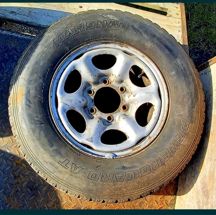 Nissan d21 PEÇAS - chassi c/ docs.
