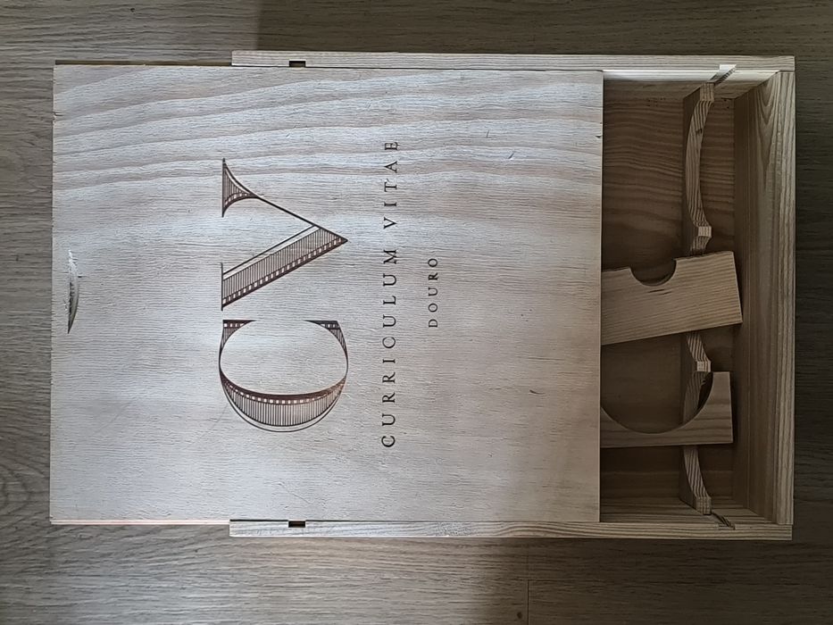 Caixas de vinho/ madeira  raras e especiais