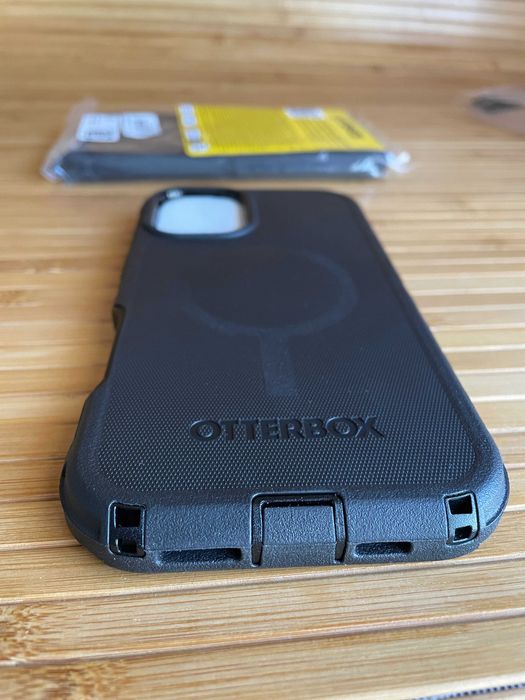 Чохол OtterBox Defender Pro MagSafe для iPhone 16 Pro Max, 16 Plus