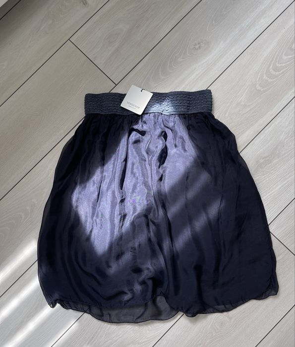Шовкова спідниця міді tendenze (made in italy), оригінал з біркою, розмір m