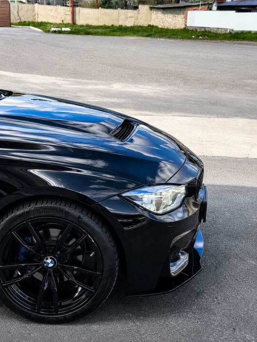 Bmw f 30 2016 рік
