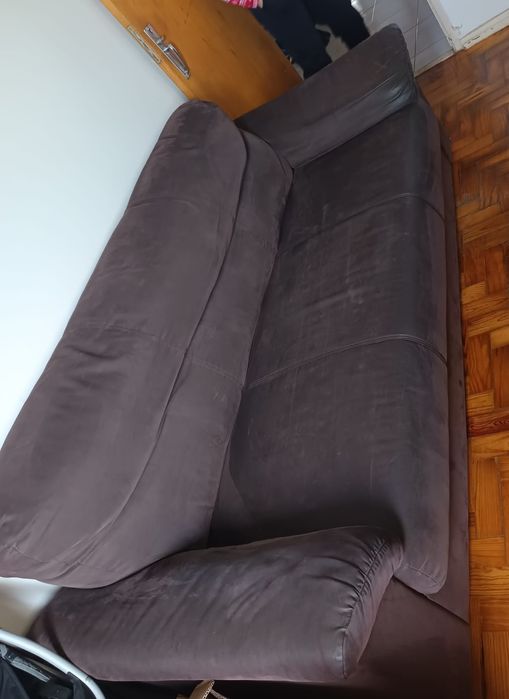 Sofá Ikea 3 lugares de pele usado