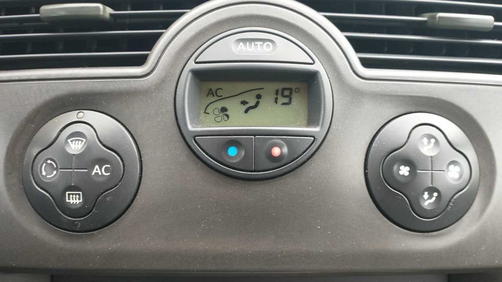 Renault Scénic II 1.5 dCi 105cv - 6 Velocidades [2006] Dynamique