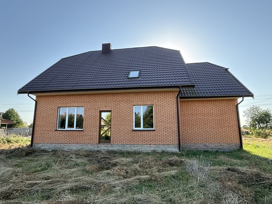 Продаж будинку в Луцьку 10сот