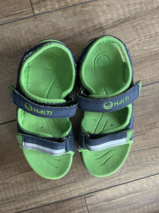 Sandaly chlopiece 32 Halti jak nowe