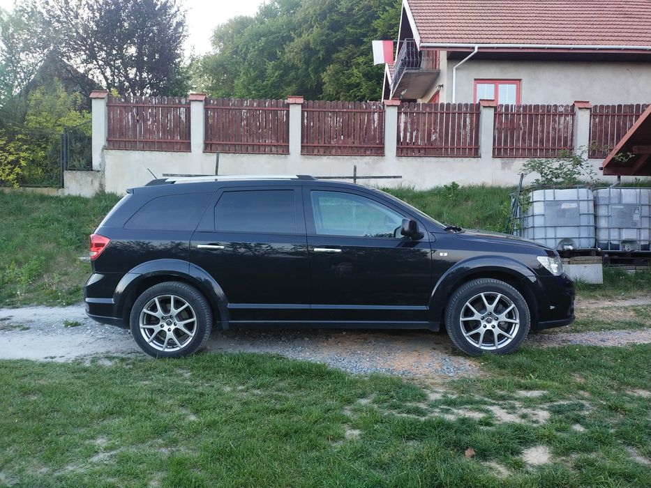Fiat Freemont 4x4 automat krajowy, diesel, niski przebieg ,7-miejscowy, zadbany