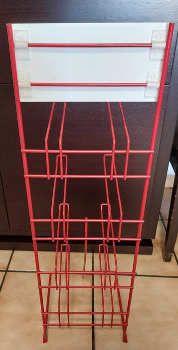 Expositor diversos artigos