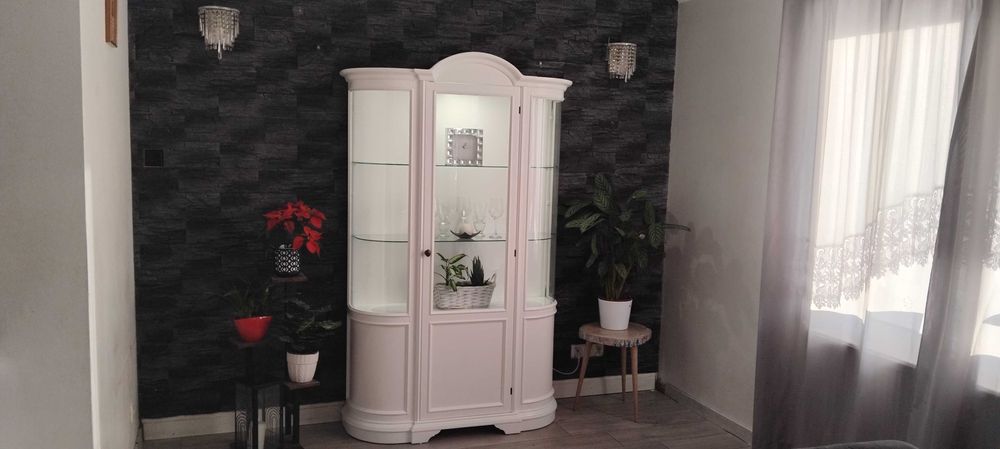 Witryna kredens drewniany stan perfekcyjny