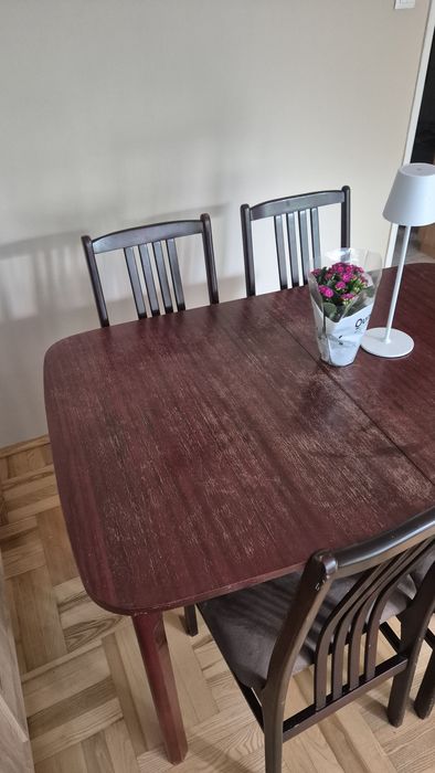 Stół do salonu/jadalni